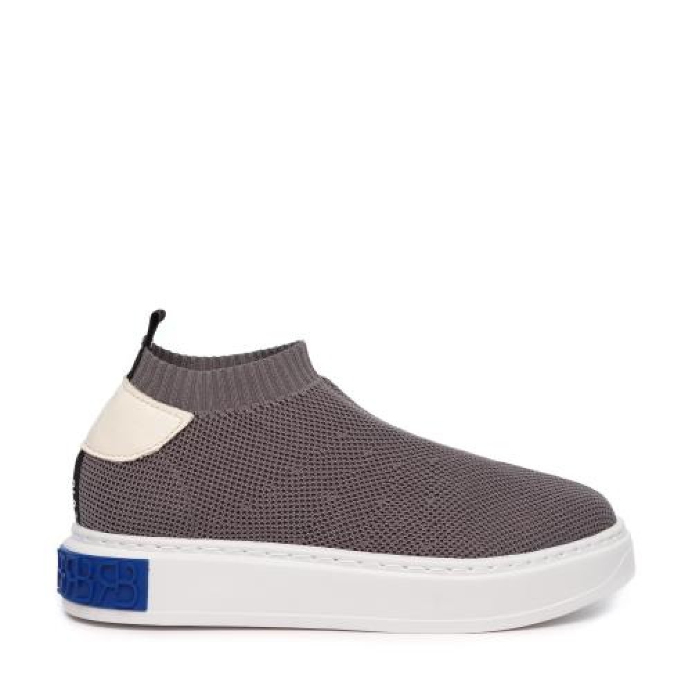 KNIT GREY